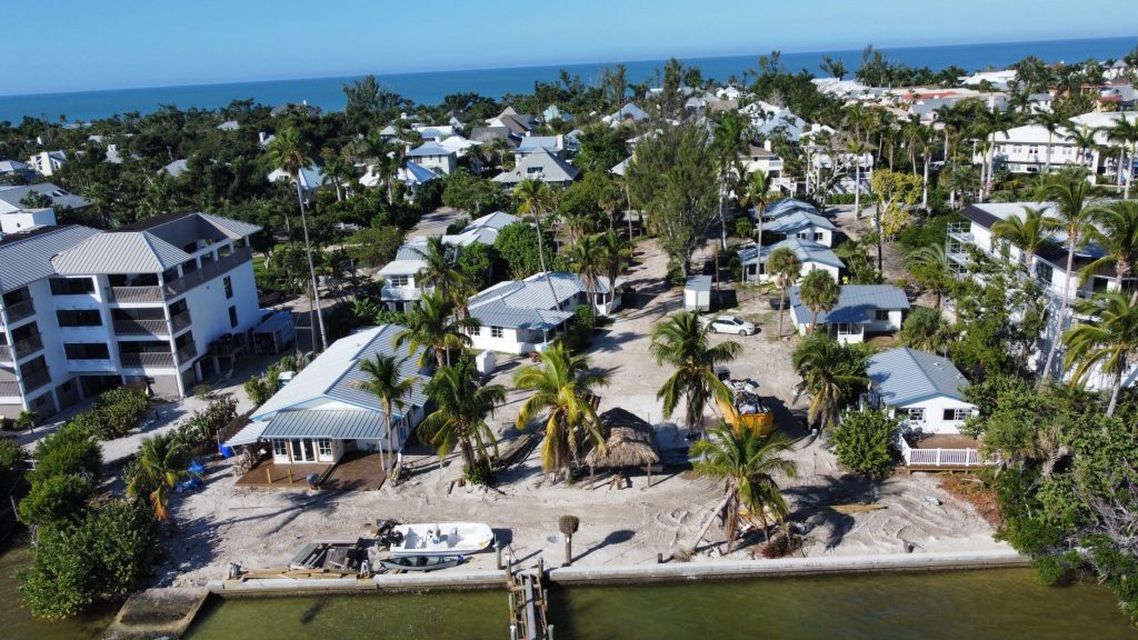 Commercial Standing Seam Metal Panel Roof System