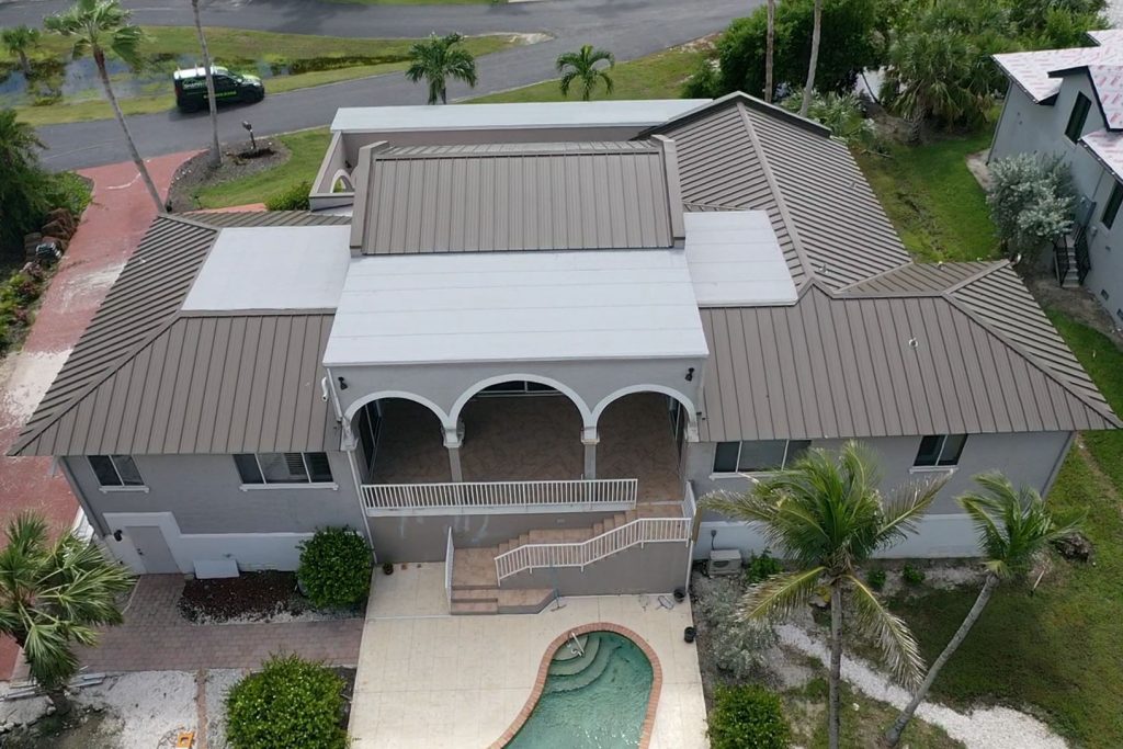 Standing Seam Metal Roof System with a Flat roof